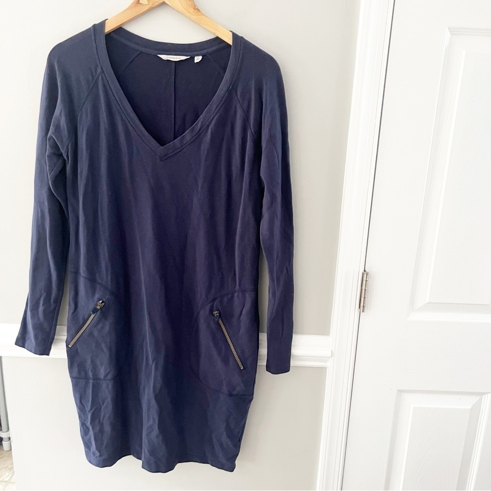 Athleta Navy Blue Oversized Sweatshirt Enchanted Dress Size Medium - Picture 4 of 9